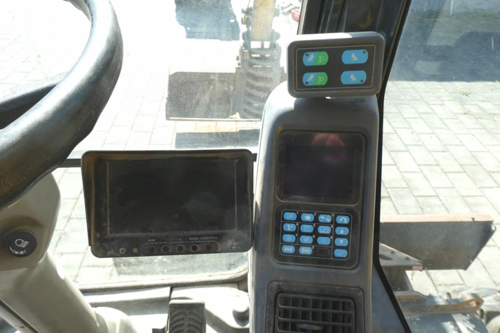 KOMATSU HANOMAG Mobilbagger PW140-7 Mobilbagger - Excavadora de ruedas: foto 5 KOMATSU HANOMAG Mobilbagger PW140-7 Mobilbagger - Excavadora de ruedas: foto 5