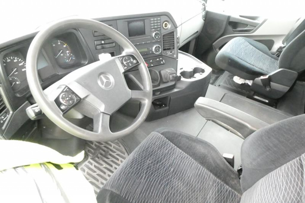 MERCEDES-BENZ Antos 2543 L 6x2 Pritsche Heckkran - Camión caja abierta, Camión grúa: foto 4 MERCEDES-BENZ Antos 2543 L 6x2 Pritsche Heckkran - Camión caja abierta, Camión grúa: foto 4