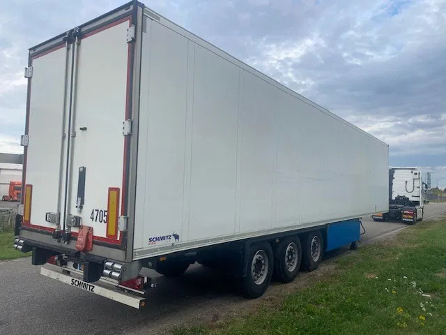 Schmitz Cargobull 2 temp, SCB 53B koelvries met carrier vector 1950MT met tussenwand , 2 verdampers - Semirremolque frigorífico: foto 3 Schmitz Cargobull 2 temp, SCB 53B koelvries met carrier vector 1950MT met tussenwand , 2 verdampers - Semirremolque frigorífico: foto 3