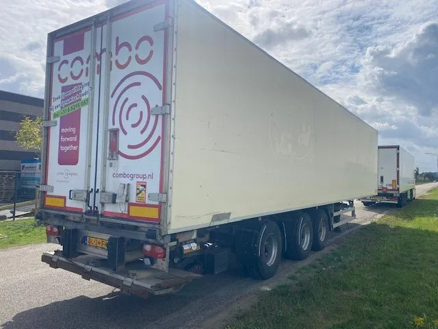 Van Eck koelvries 3 asser stuuras,met carrier vector koelmotor, apk gekeurd - Semirremolque frigorífico: foto 3 Van Eck koelvries 3 asser stuuras,met carrier vector koelmotor, apk gekeurd - Semirremolque frigorífico: foto 3