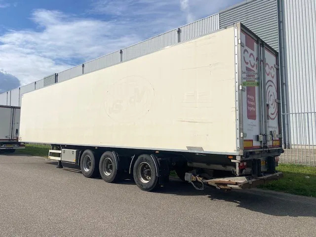Van Eck koelvries 3 asser stuuras,met carrier vector koelmotor, apk gekeurd - Semirremolque frigorífico: foto 2 Van Eck koelvries 3 asser stuuras,met carrier vector koelmotor, apk gekeurd - Semirremolque frigorífico: foto 2