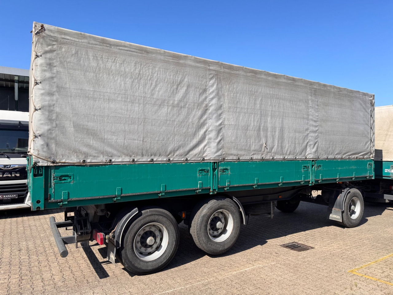 KUMMLIN 3-Achs Getreide Kipper 3 Seiten Liftachs - Remolque volquete: foto 4 KUMMLIN 3-Achs Getreide Kipper 3 Seiten Liftachs - Remolque volquete: foto 4