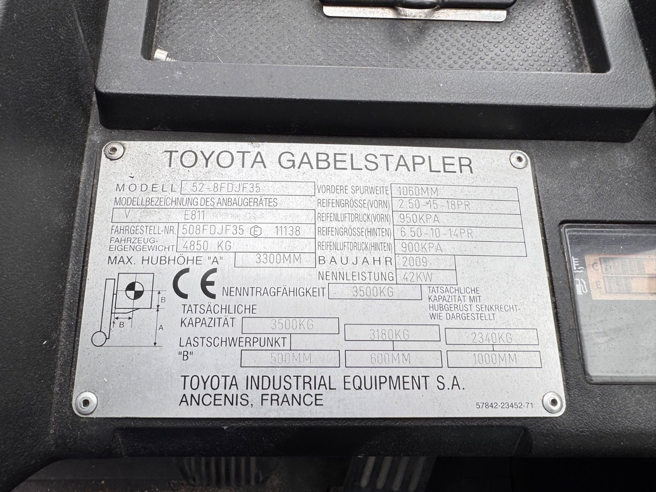 Arrendamiento de  Toyota Tonero 35  Diesel Stapler 3.274h  Sideshift Toyota Tonero 35  Diesel Stapler 3.274h  Sideshift: foto 8