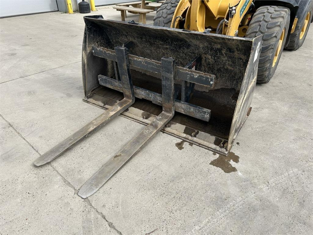 CAT 906M (8758)  - Cargadora articulada: foto 5 CAT 906M (8758)  - Cargadora articulada: foto 5