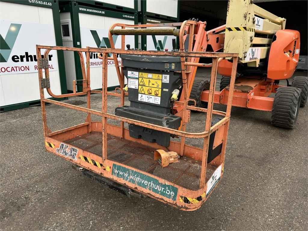 JLG 450AJ (3216)  - Plataforma articulada: foto 2 JLG 450AJ (3216)  - Plataforma articulada: foto 2