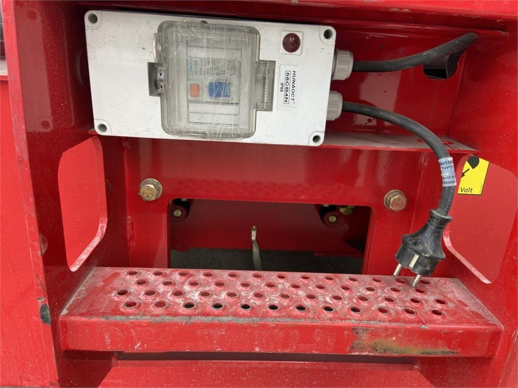 Magni ES1612ACP (7896)  - Plataforma de tijeras: foto 4 Magni ES1612ACP (7896)  - Plataforma de tijeras: foto 4