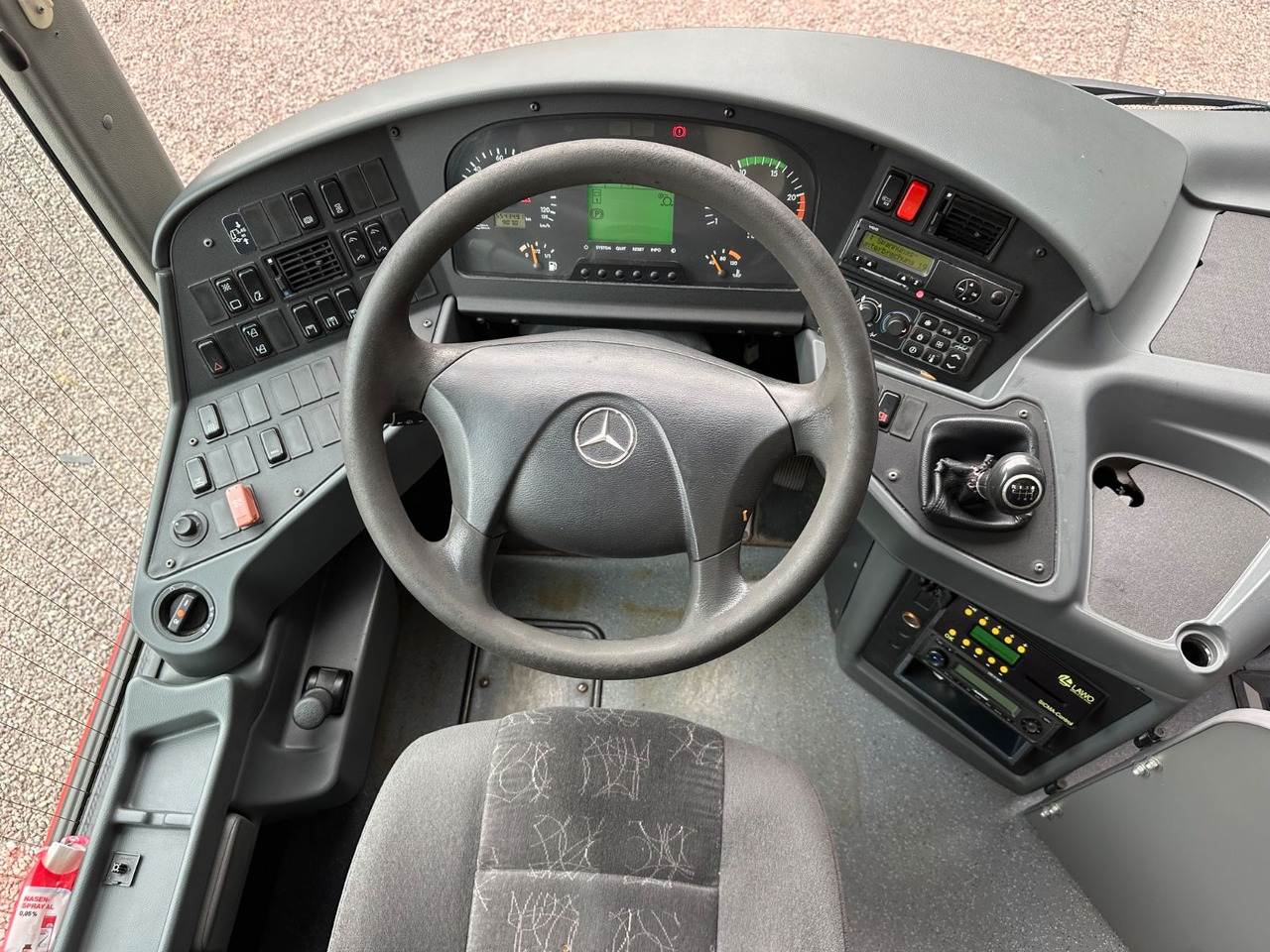 Autobús suburbano Mercedes-Benz O550 Integro (56 Sitze*Klima*Schalt): foto 14