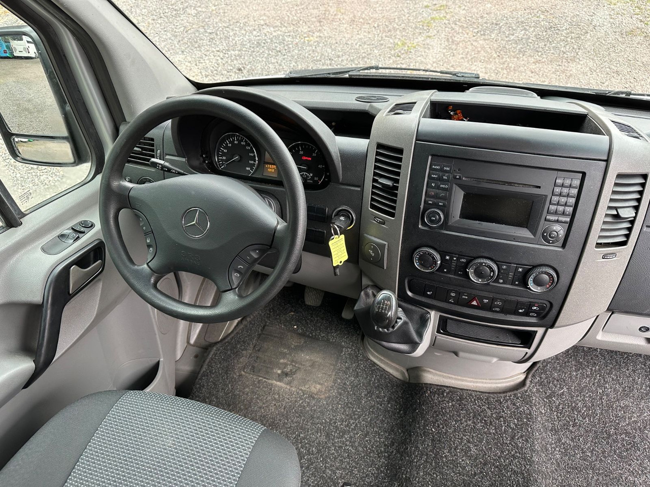 Mercedes-Benz Sprinter 316 CDi (DE*Klima*3,5t) - Minibús, Furgoneta de pasajeros: foto 5 Mercedes-Benz Sprinter 316 CDi (DE*Klima*3,5t) - Minibús, Furgoneta de pasajeros: foto 5