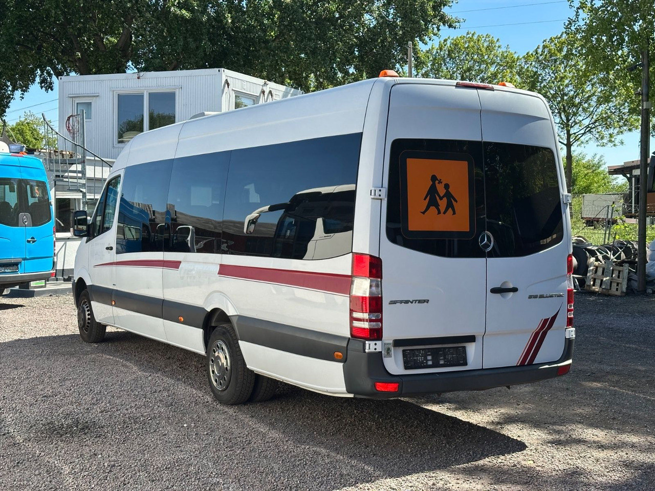 Mercedes-Benz Sprinter 516 CDi (DE*Klima*24 Sitze) - Minibús, Furgoneta de pasajeros: foto 2 Mercedes-Benz Sprinter 516 CDi (DE*Klima*24 Sitze) - Minibús, Furgoneta de pasajeros: foto 2