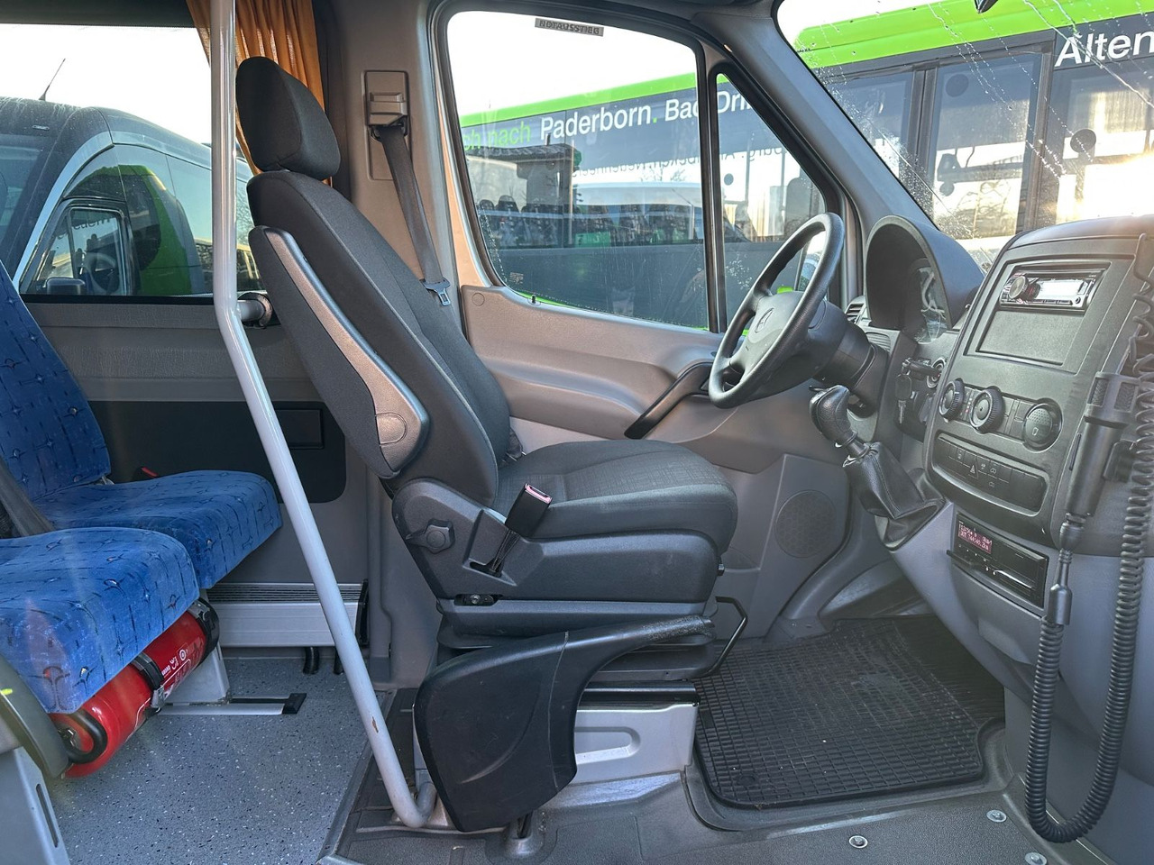 Mercedes-Benz Sprinter 516 CDi (DE*Klima*Reise*Motor Neu) - Minibús, Furgoneta de pasajeros: foto 4 Mercedes-Benz Sprinter 516 CDi (DE*Klima*Reise*Motor Neu) - Minibús, Furgoneta de pasajeros: foto 4