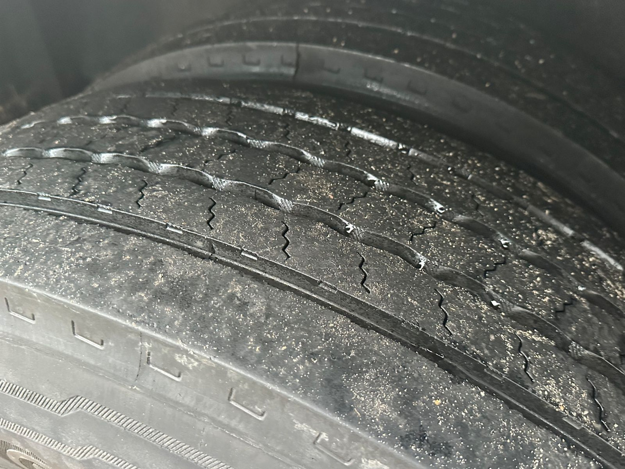 Scania Touring HD Higer 6X2 (86 tKm*59 Sitze) - Autocar: foto 3 Scania Touring HD Higer 6X2 (86 tKm*59 Sitze) - Autocar: foto 3