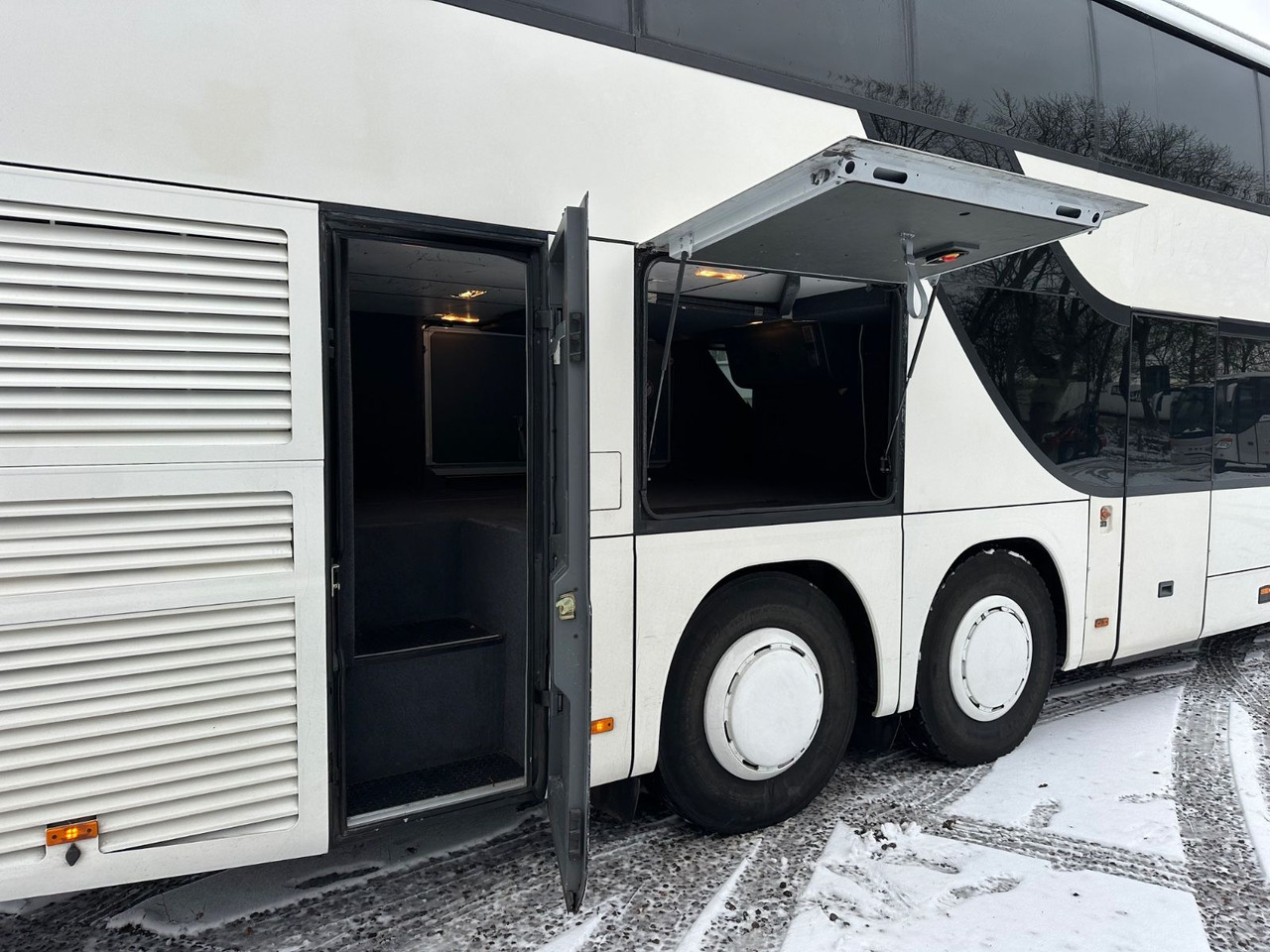 Setra S 431 DT (80 Sitze*TOP*wenig Km) - Autobús de dos pisos: foto 4 Setra S 431 DT (80 Sitze*TOP*wenig Km) - Autobús de dos pisos: foto 4