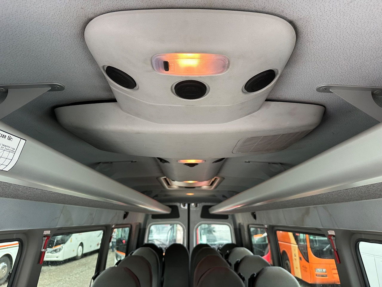 Arrendamiento de  Volkswagen Crafter (Klima*TOP) Sprinter 516 CDi Volkswagen Crafter (Klima*TOP) Sprinter 516 CDi: foto 16