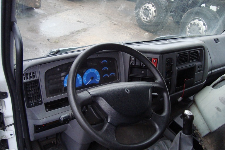 RENAULT PREMIUM DCI - Cabina: foto 3 RENAULT PREMIUM DCI - Cabina: foto 3